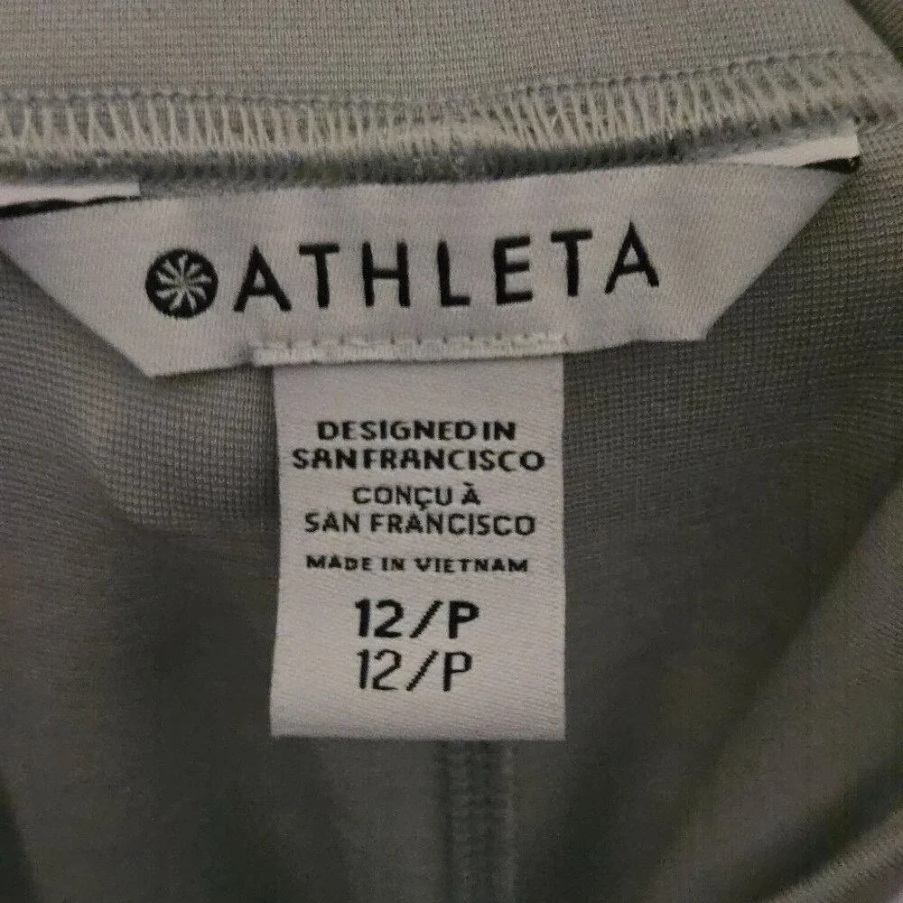 Athleta Eastbound Wide Leg Pants Zip Pockets Mint Green Size 12